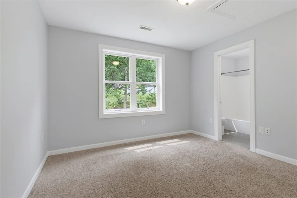 Photo of 70 Swan Ave