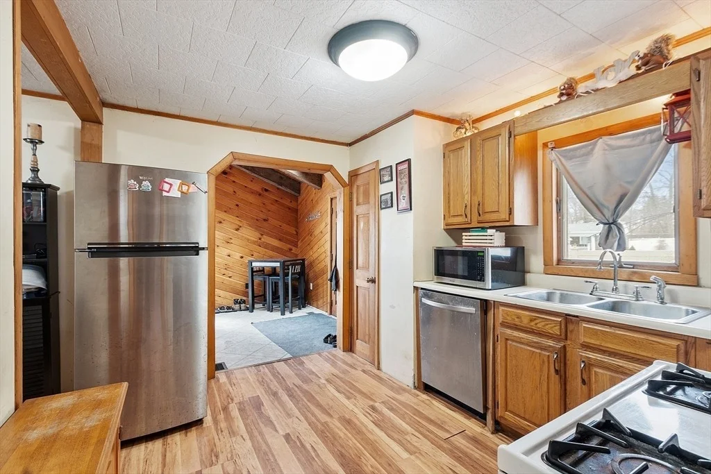 Photo of 10 Pine Ave