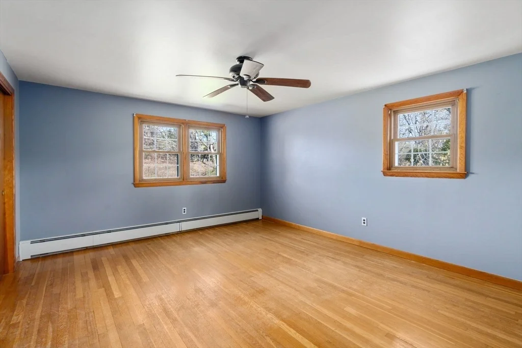 Photo of 89 Center Rd