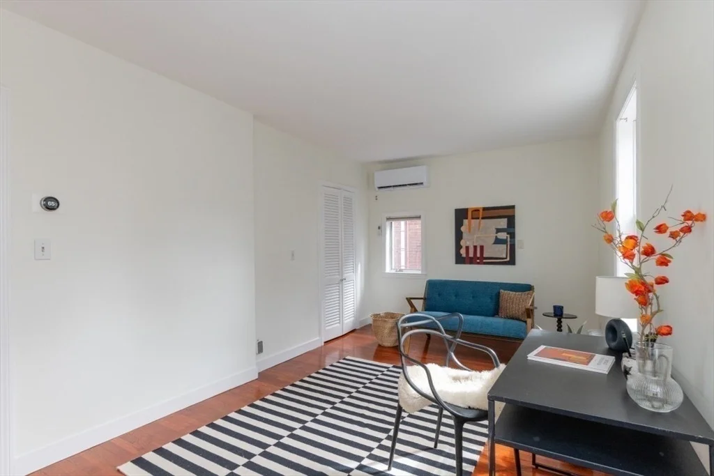 Photo of 20 Maynard Pl.