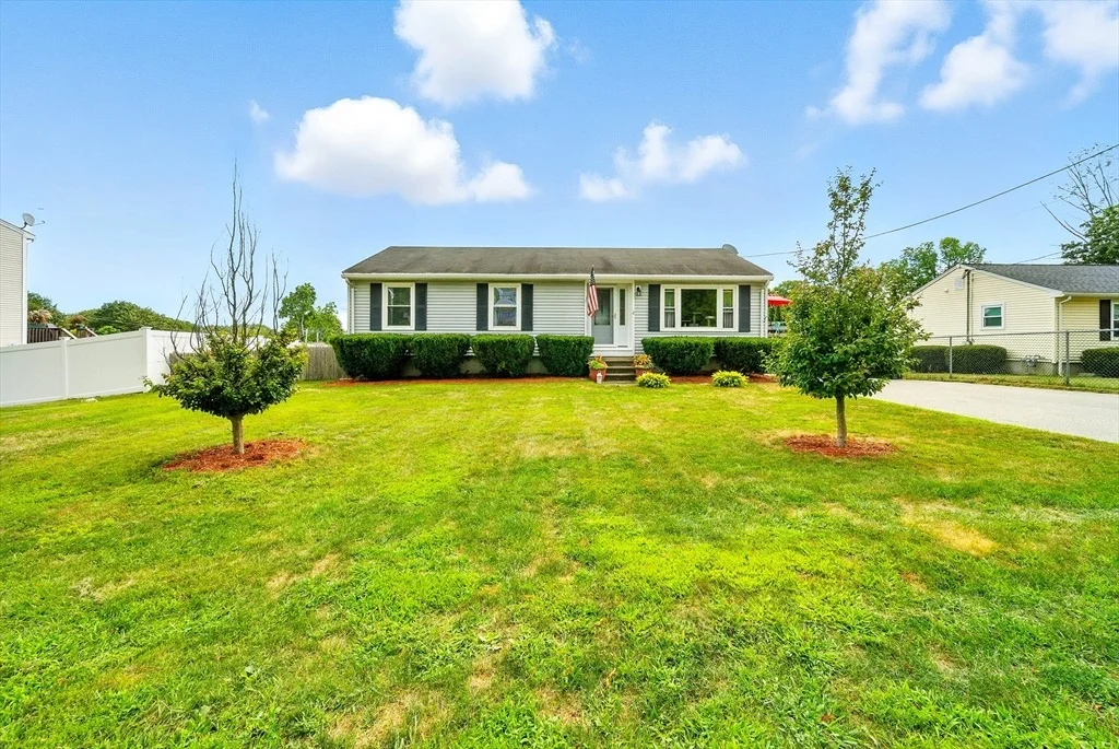 Photo of 2 Overlook Ave