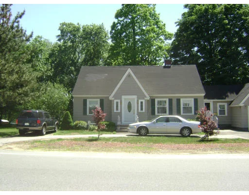 Photo of 1064 Riverside Dr