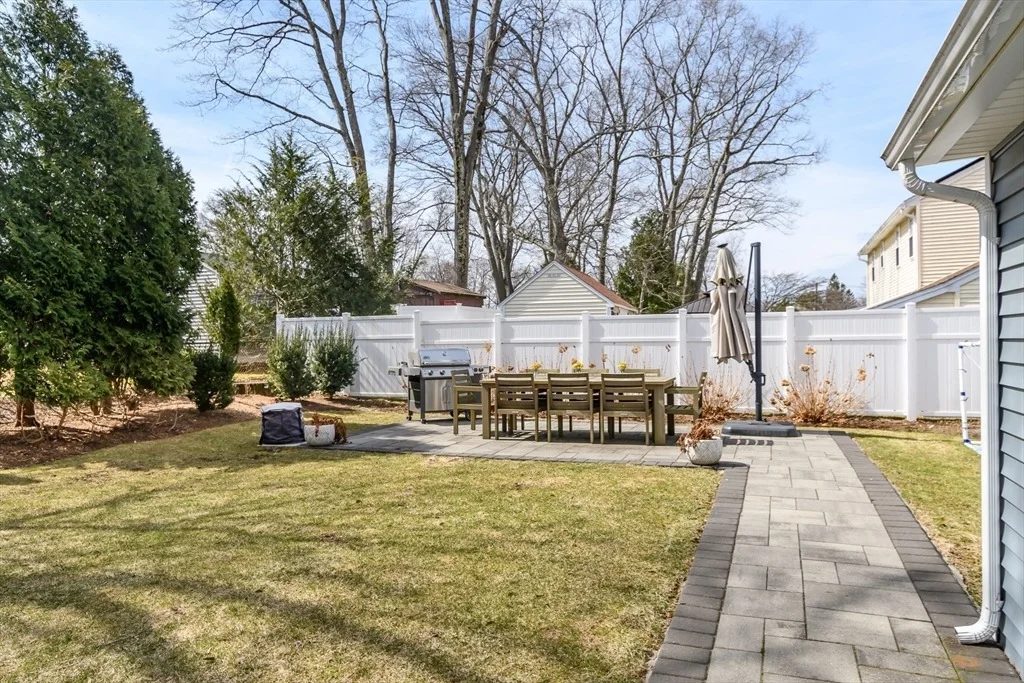 Photo of 48 Wethersfield Rd