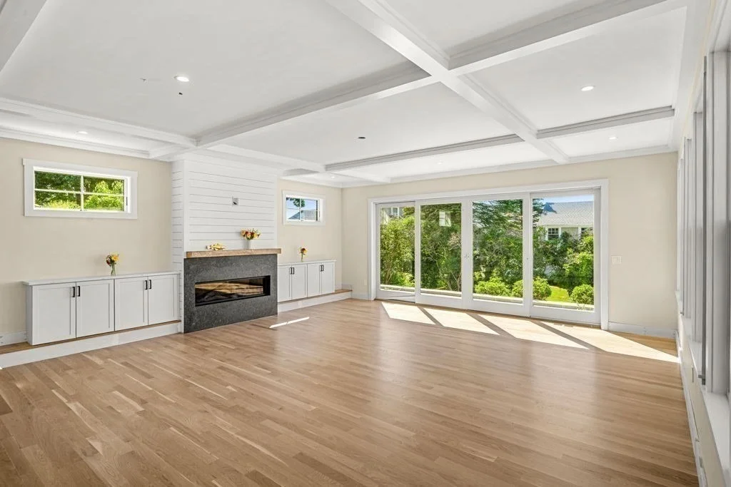 Photo of 10 Naugus Ave