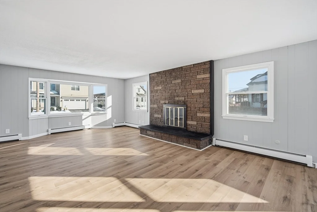 Photo of 87 Clarendon Ave
