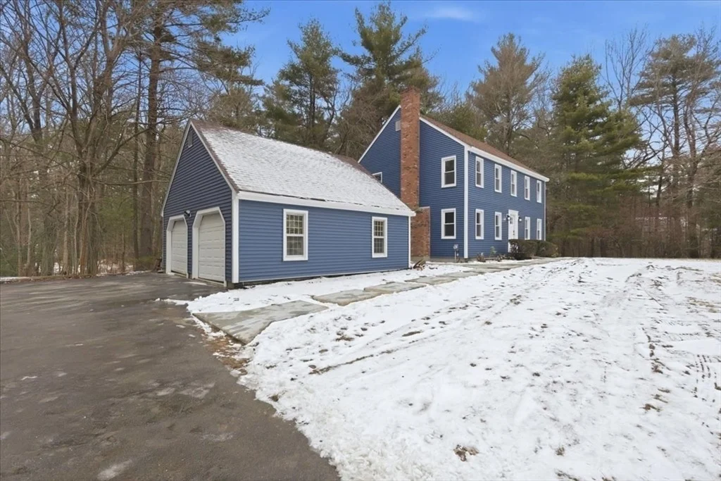 Photo of 430 Brook Bend Rd