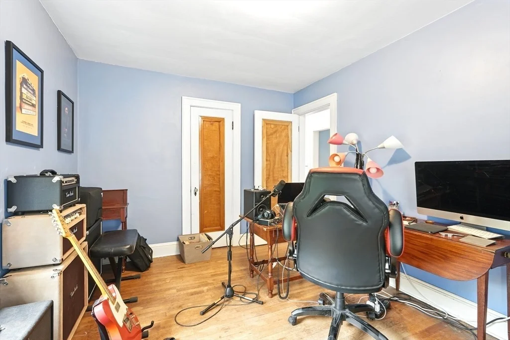 Photo of 20 Ferrante Avenue