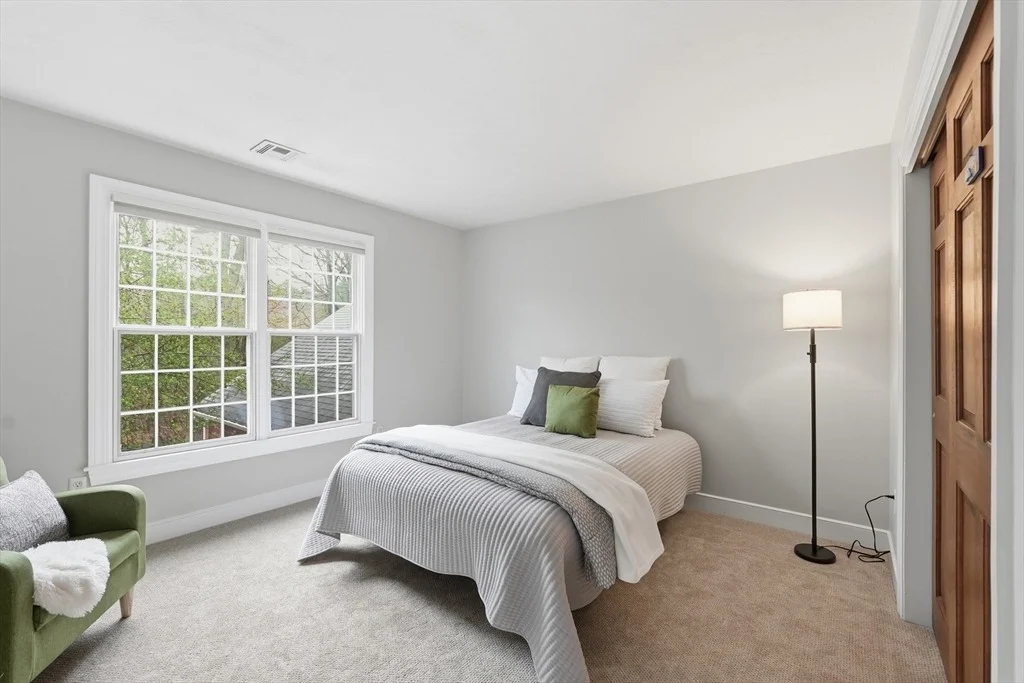Photo of 273 Belknap Road