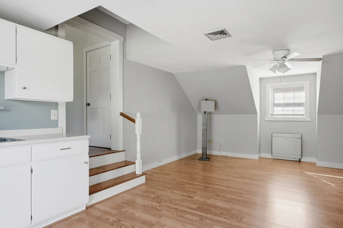 Photo of 355 Tyler St