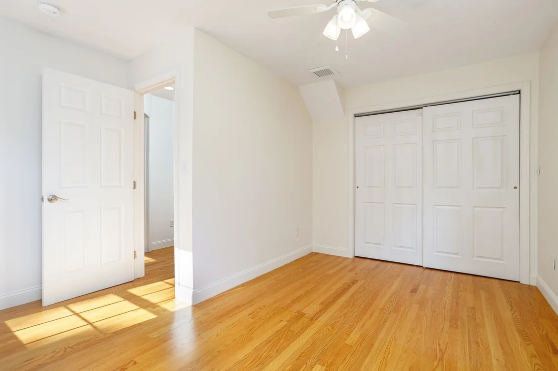 Photo of 662 Old Harvard Rd