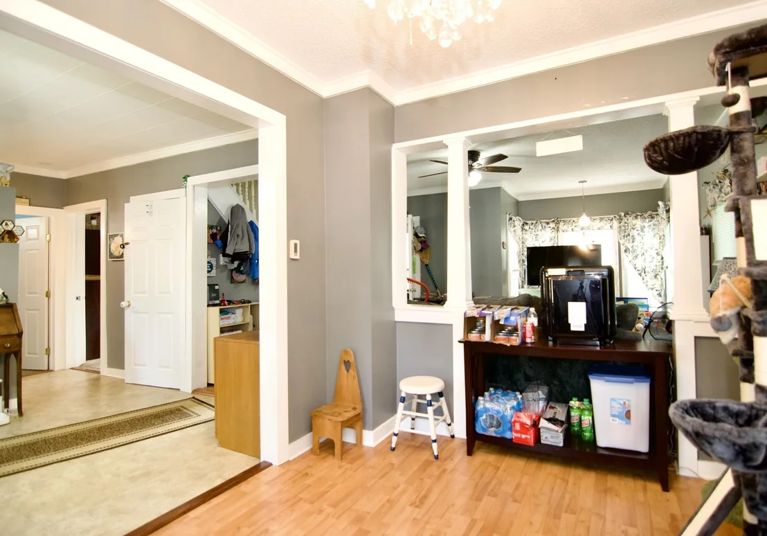 Photo of 35 Thayer Ave