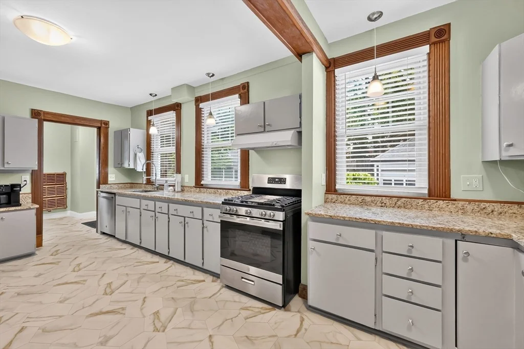 Photo of 36 Spruceland Ave
