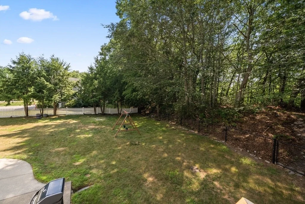 Photo of 86 Maplewood Dr