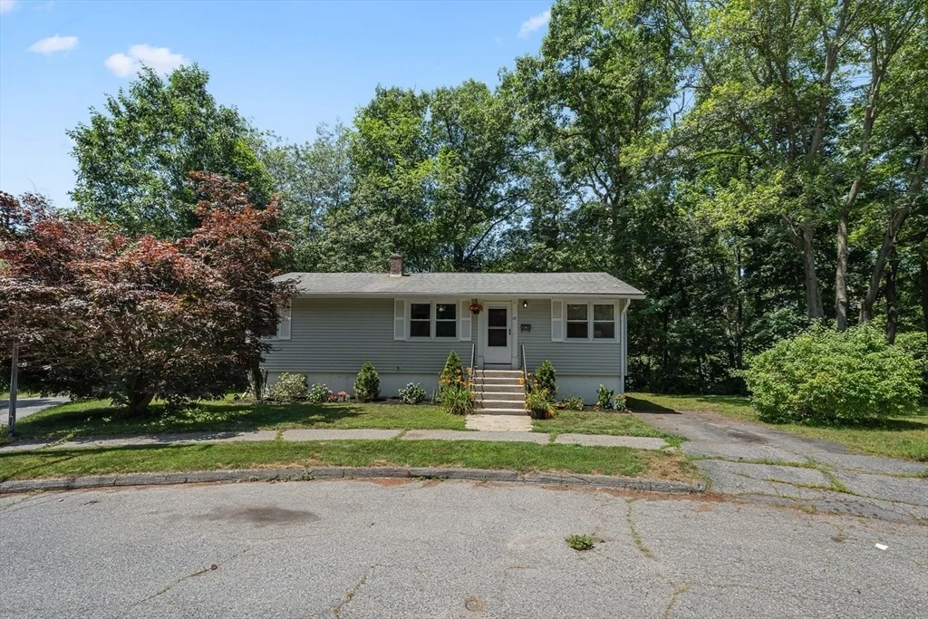 Photo of 28 Greybert Ln