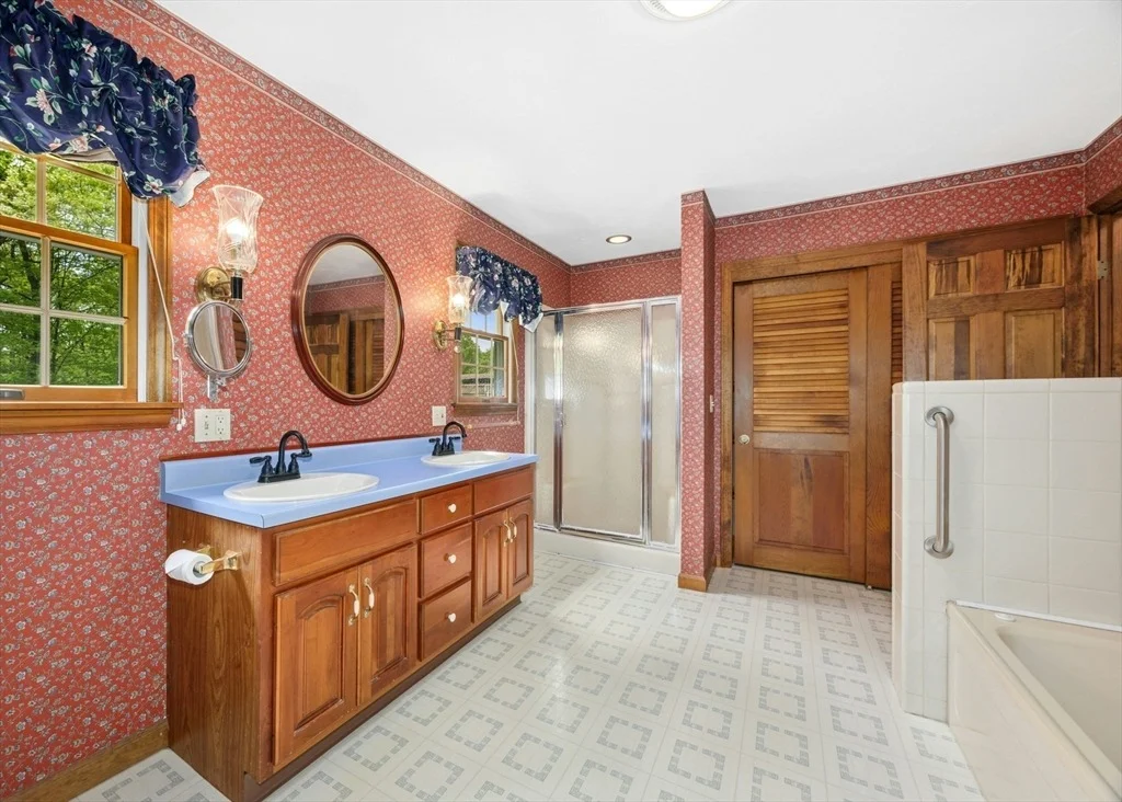 Photo of 19 Steppingstone Dr