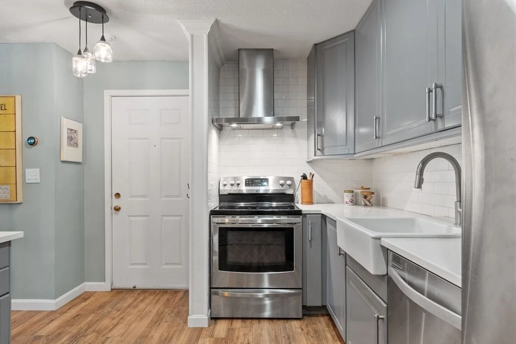 Photo of Unit D at 500 Brookside Drive