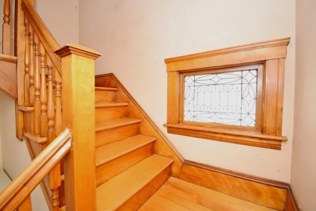 Photo of 128 Grandview Avenue