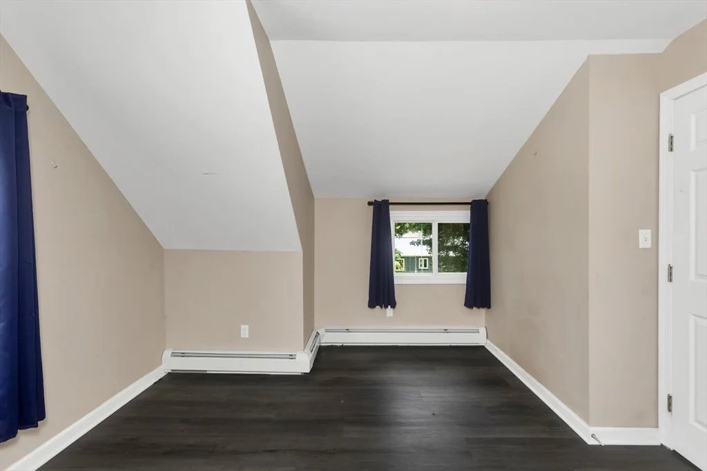 Photo of 155 Old Farm Rd