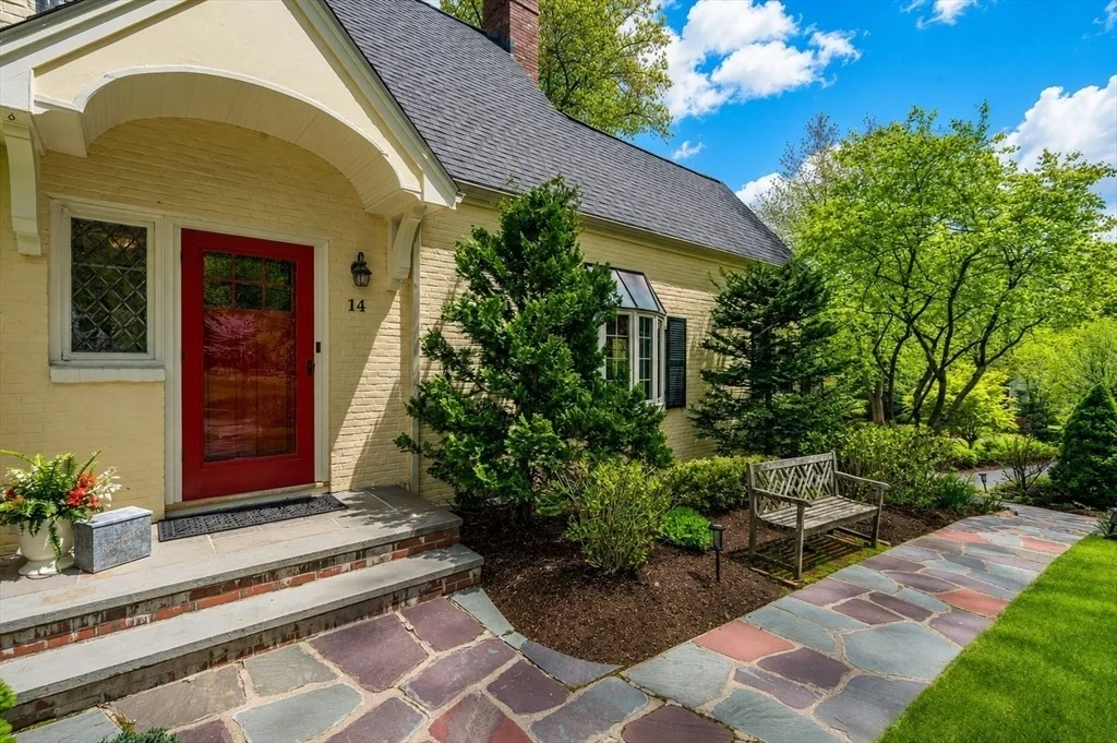 Photo of 14 Standish Rd