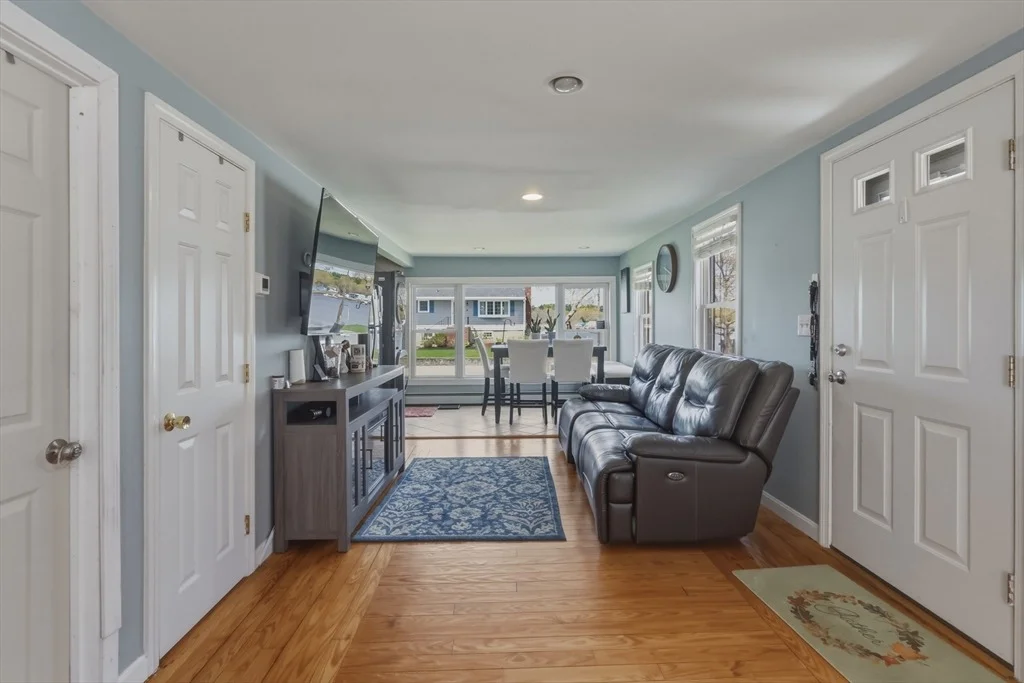 Photo of 7 Highland Bay Dr