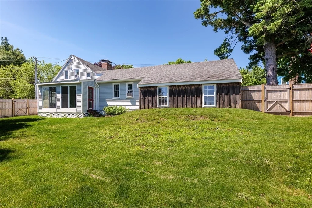 Photo of 129 Whitehall Rd