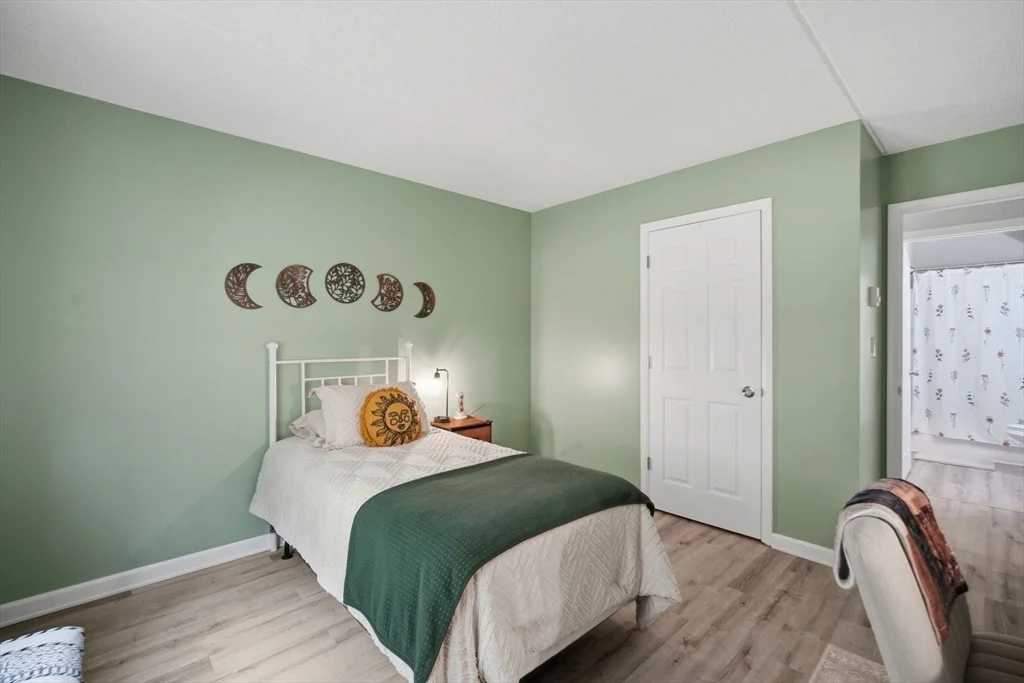 Photo of Unit G at 32 Maple Crest Cir