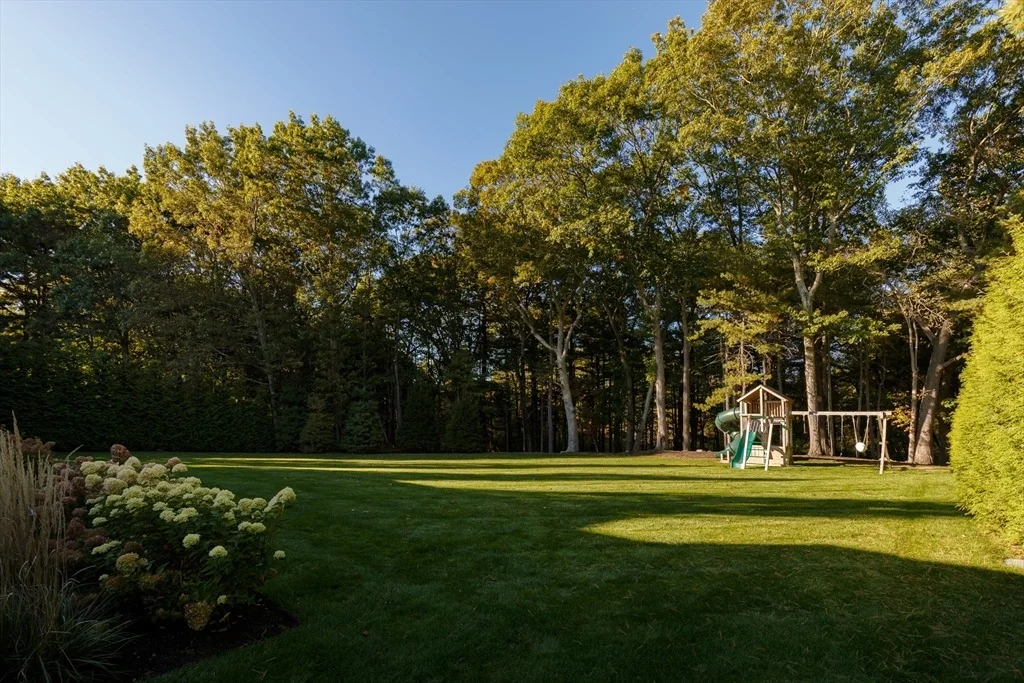 Photo of 37 Carleton Dr