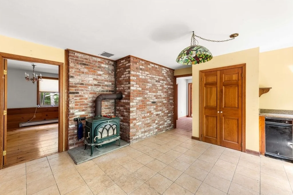 Photo of 95 Lawrence Rd