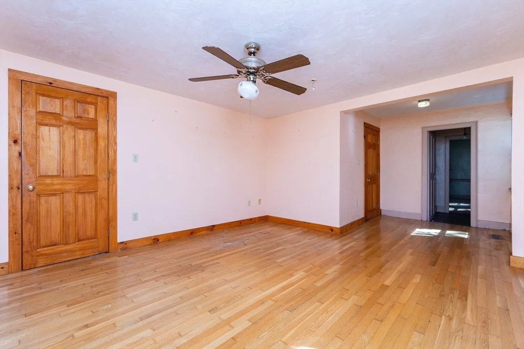 Photo of 2596 Cranberry Hwy
