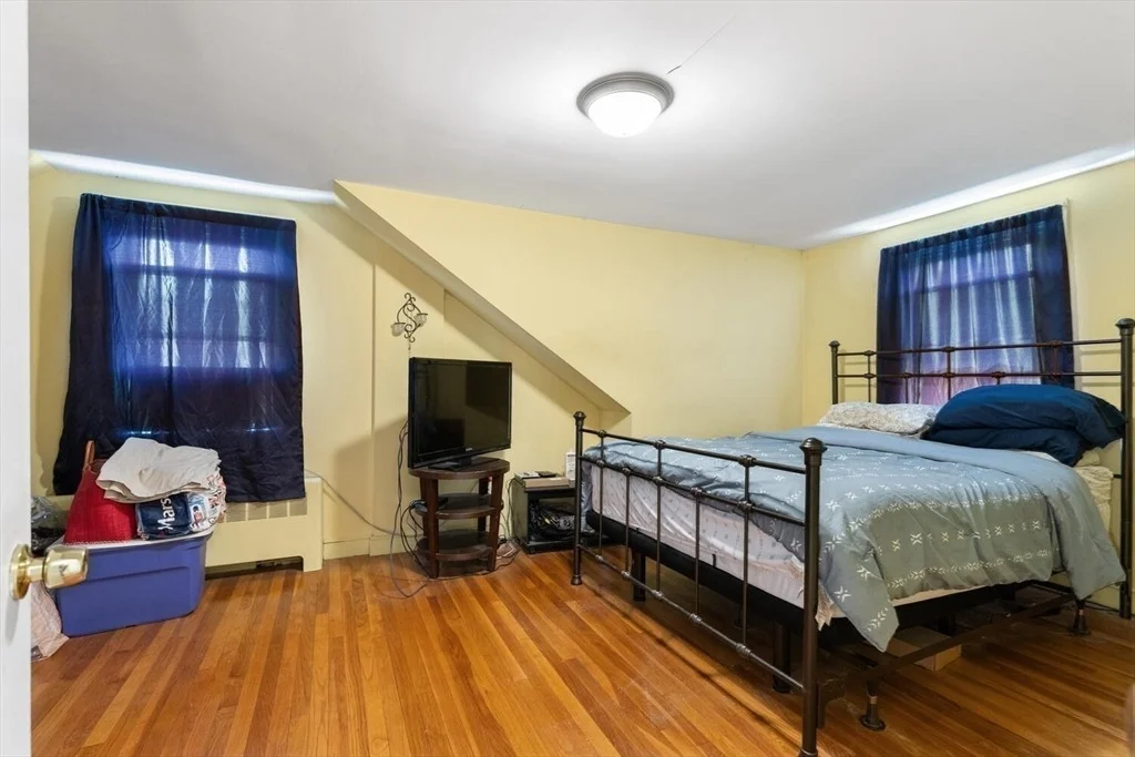 Photo of 152 Springvale Ave