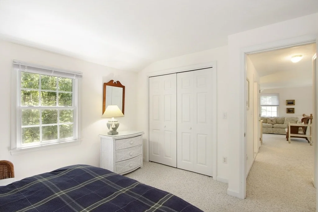 Photo of 18 Periwinkle Ln
