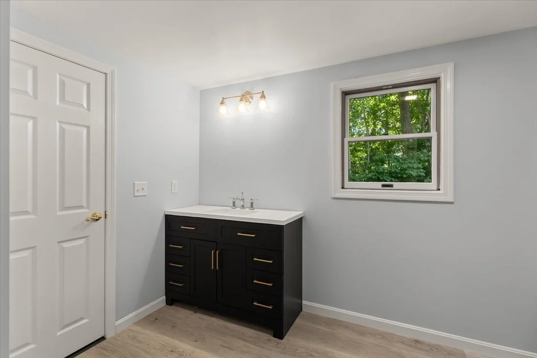 Photo of 8 Clay Pond Rd