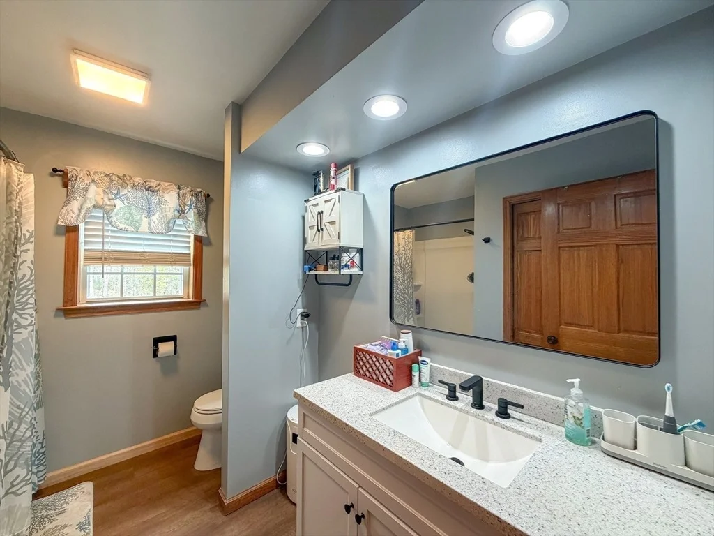 Photo of 261 Greenwich Rd