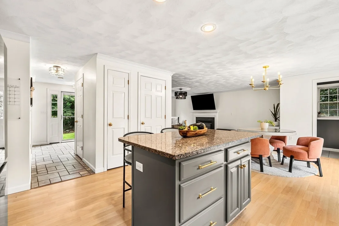 Photo of 210 Jones Hill