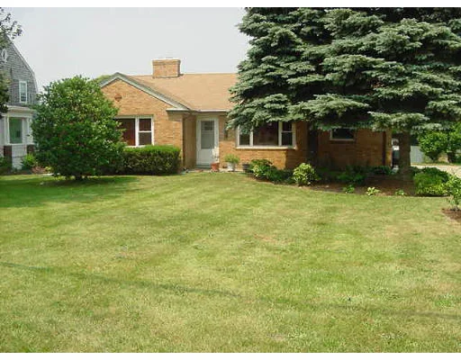 Photo of 1353 Main Road