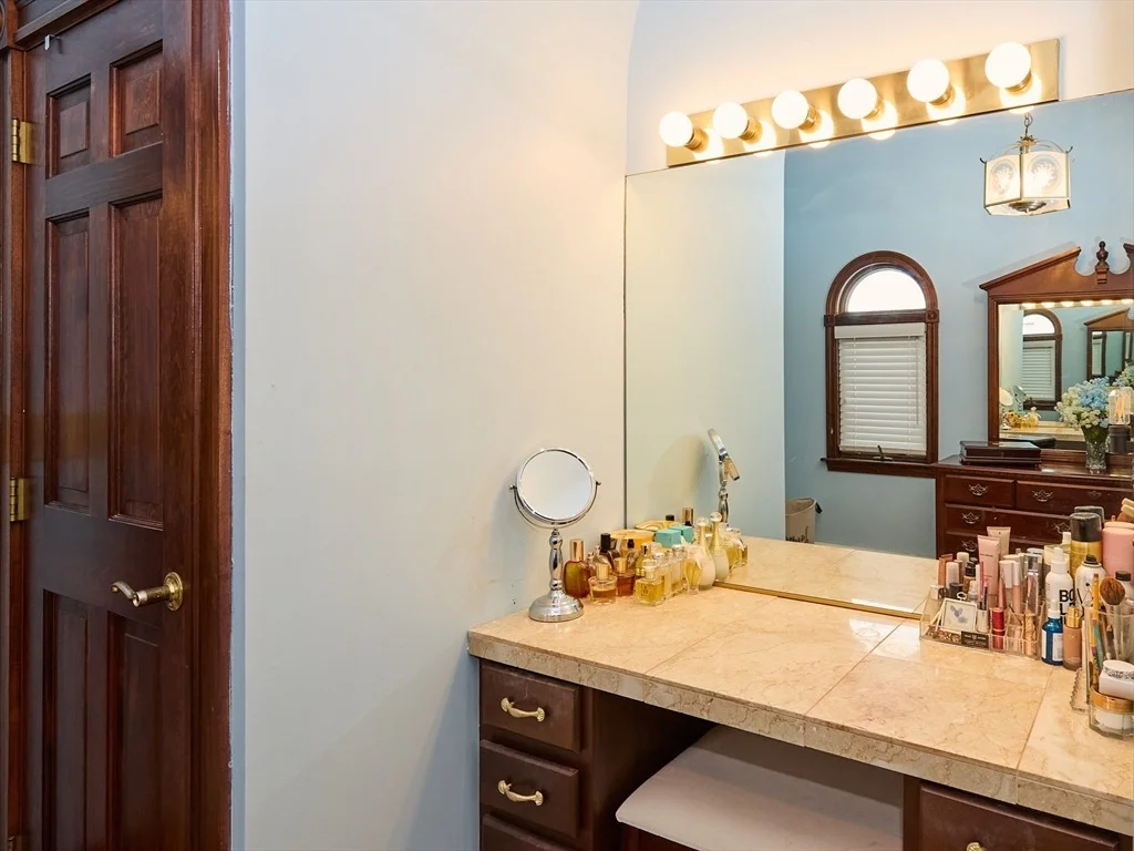 Photo of 301 Madison
