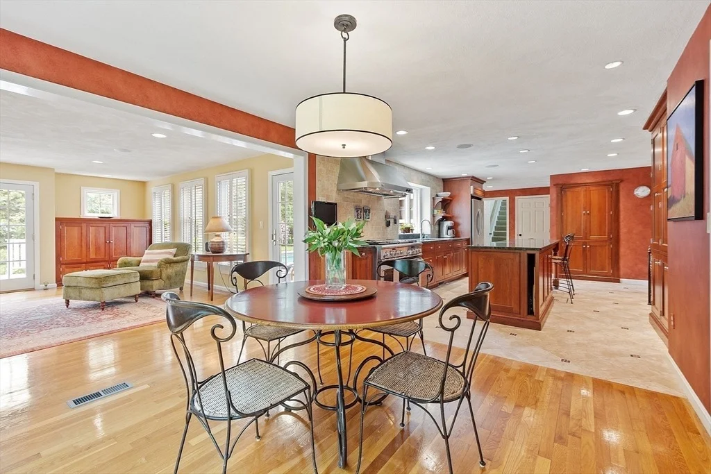 Photo of 166 Harrington Ave