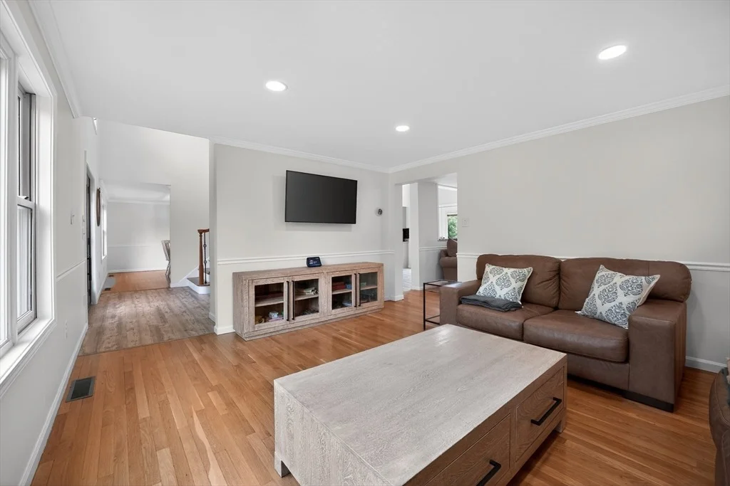 Photo of 321 Birchbark Dr