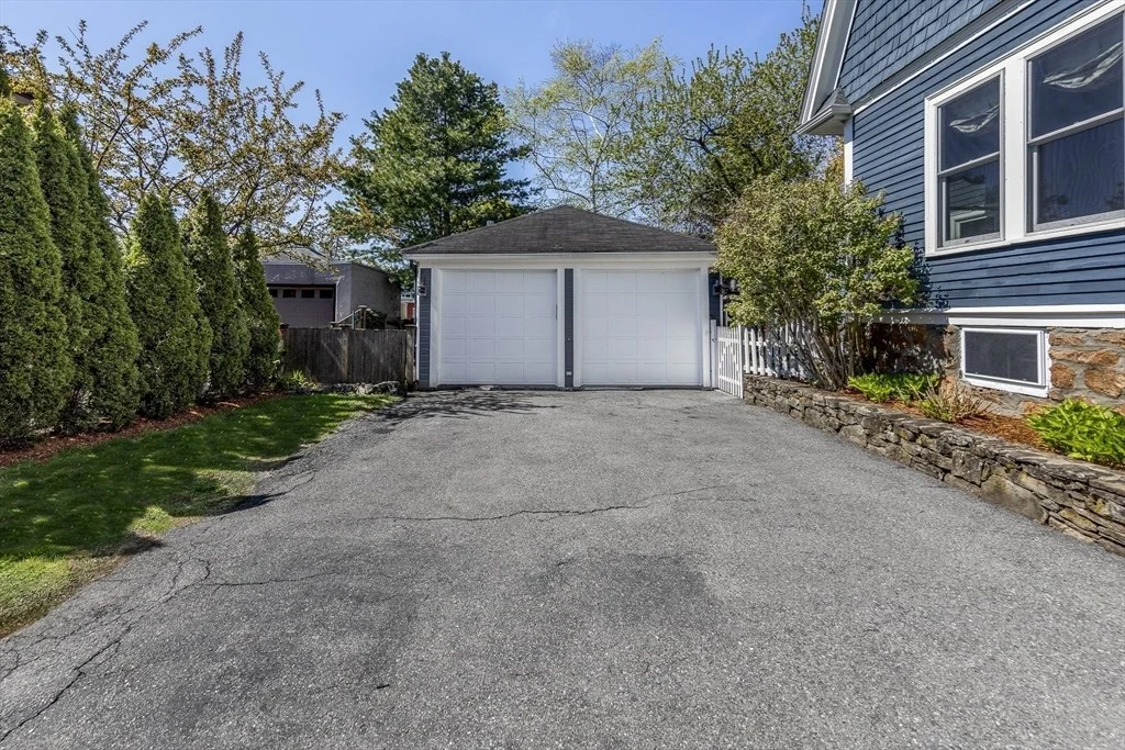 Photo of 39 Clifton Avenue