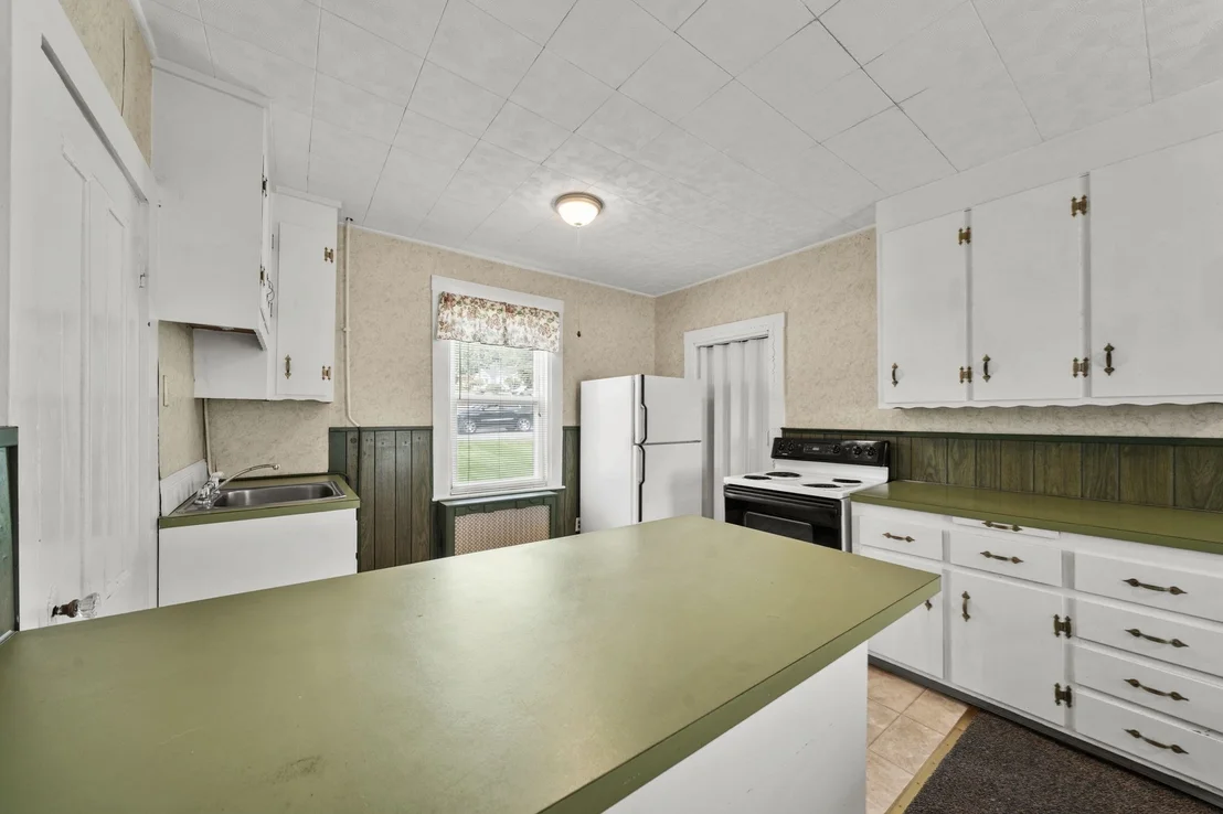 Photo of 76 Harrison Ave