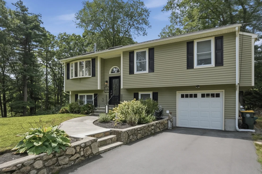 Photo of 32 Mountaindale Rd