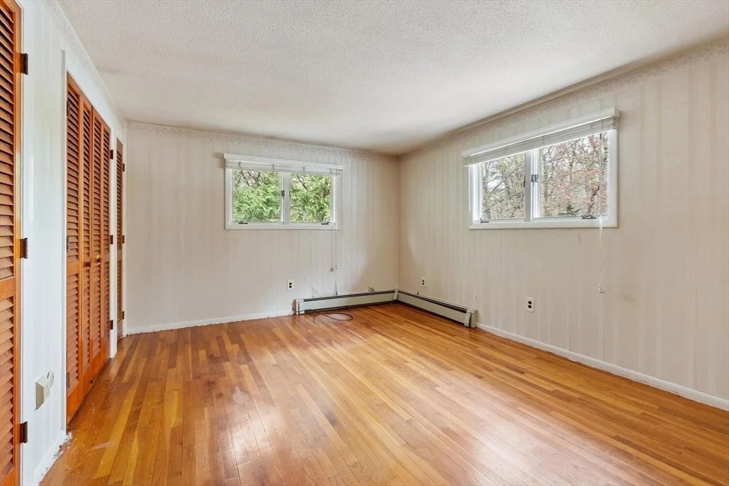Photo of 108 Lowell Rd