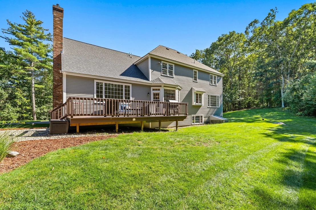 Photo of 68 Quaker Lane