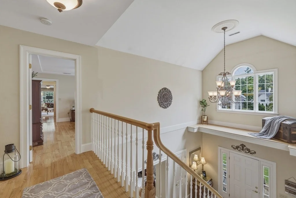 Photo of 2 Bayberry Ln