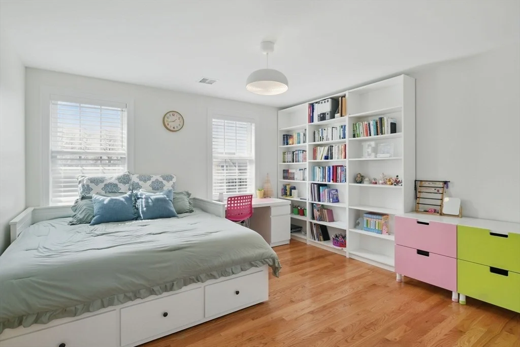 Photo of 4 Willow Brook Lane