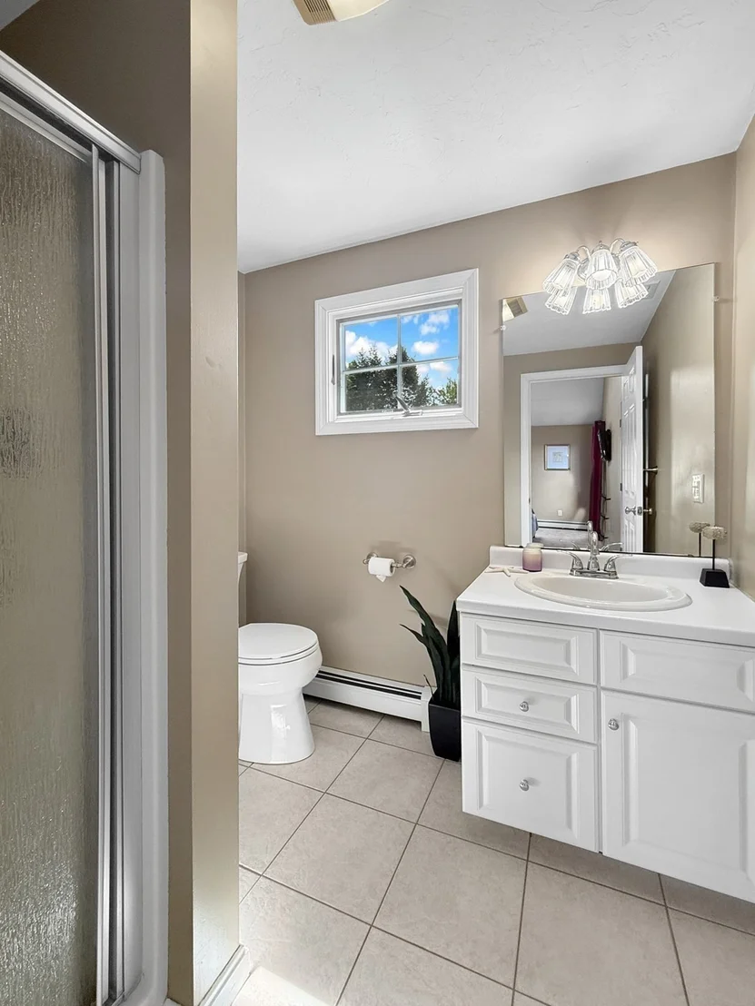 Photo of 5 Swan Cir