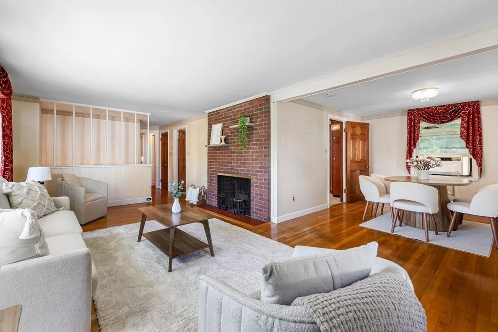 Photo of 38 Robinhood Rd