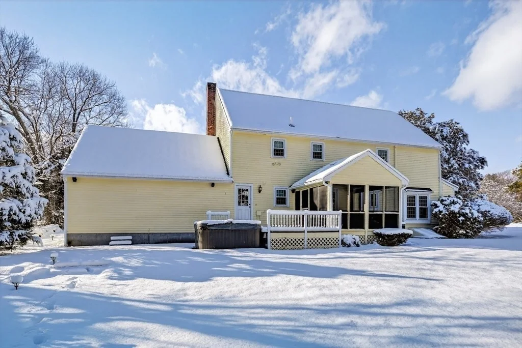 Photo of 15 Fox Run Rd