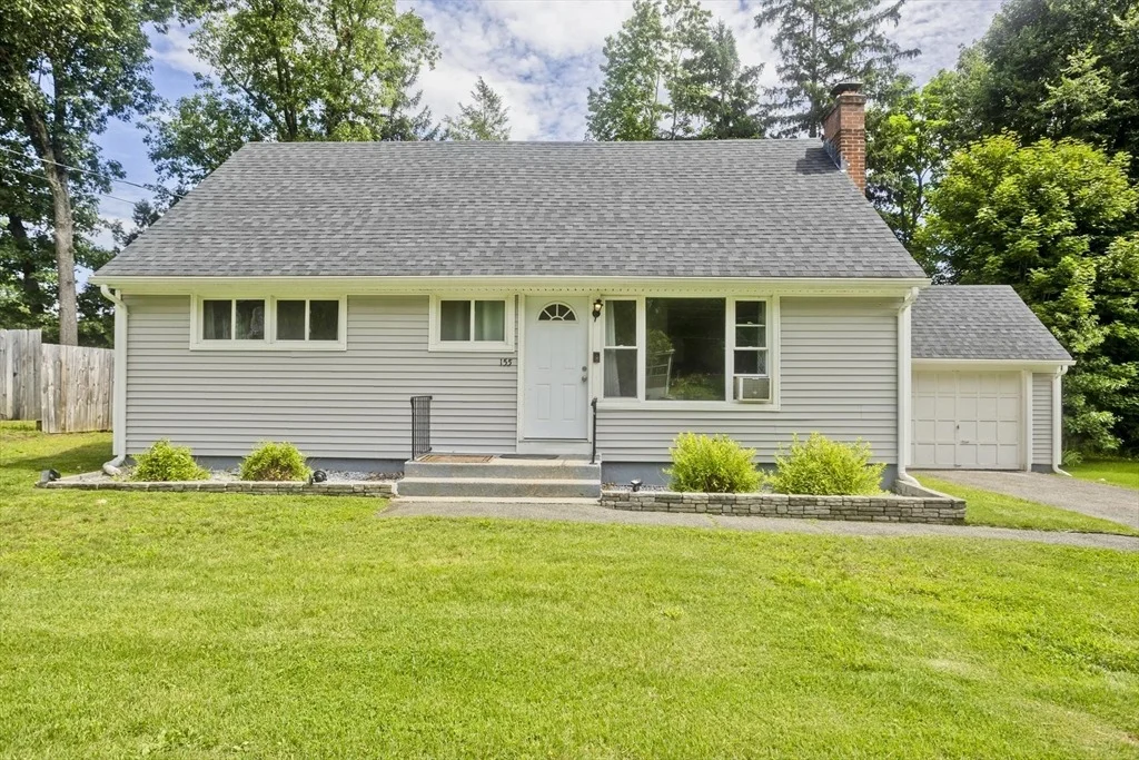 Photo of 155 Old Farm Rd