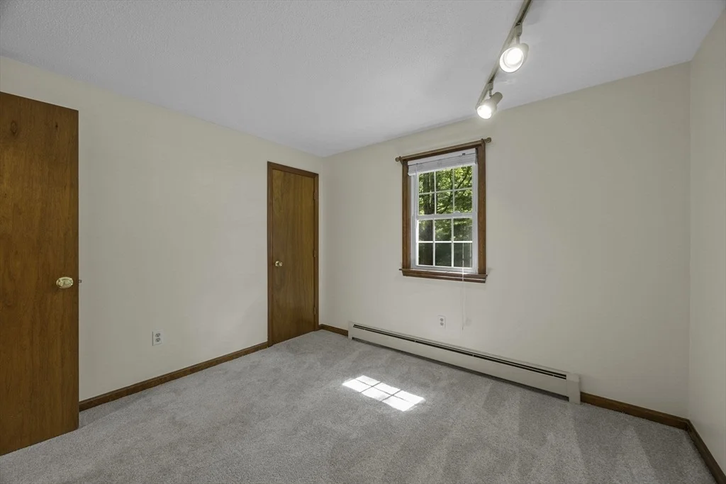 Photo of 5 Carl Gardner Rd
